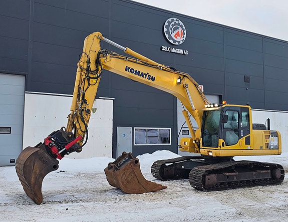 Komatsu PC210 LC-8, 2012 Mod, 9710 timer, Rototilt 2 skuffer, sentralsmøring, Webasto, Ny sertifisering,