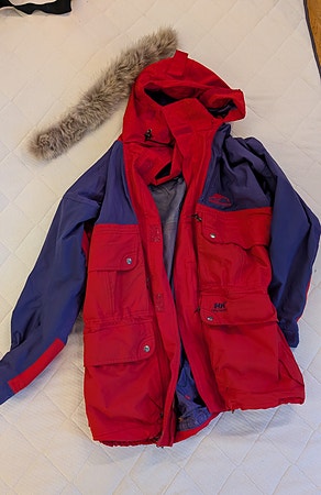 Unik Vintage Helly Hansen Equipe Ski jakke og bukse (90-talls) – Utmerket stand!