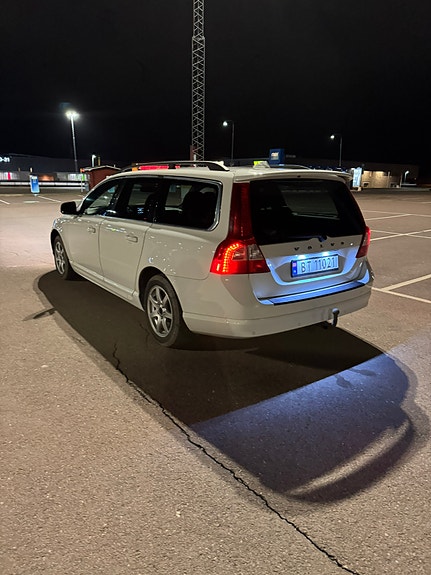 Volvo V70 5 of 5