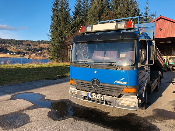 Mercedes-Benz Atego 818