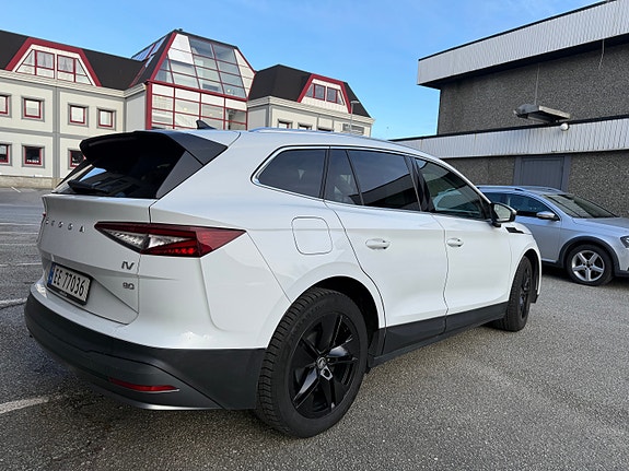 Skoda Enyaq 5 of 19