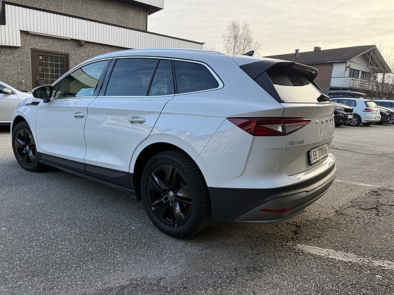 Skoda Enyaq 7 of 19