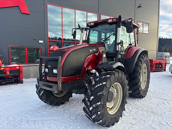 Valtra M150 med laster! 2004, kr 419 000,-