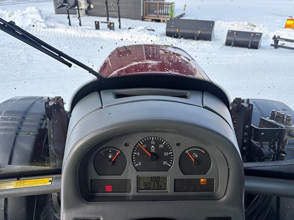 Valtra M150 med laster! 2004, kr 419 000,-