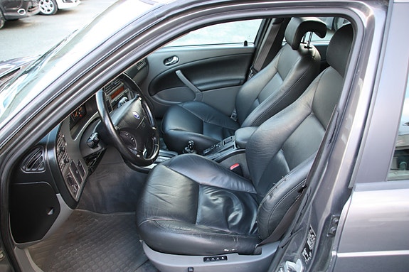 Saab 9-5 7 of 23