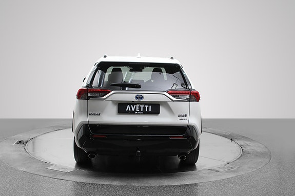 Toyota RAV4 Plug-in Hybrid 5 of 30