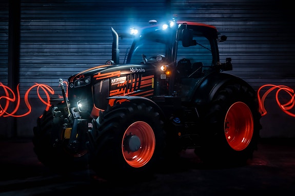 Kubota M7-174 KVT 3 of 17