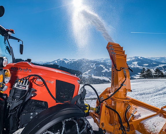 Kubota M7-174 KVT 11 of 17
