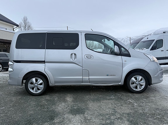 Nissan e-NV200 4 of 28
