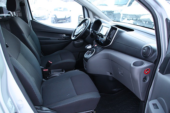 Nissan e-NV200 27 of 28