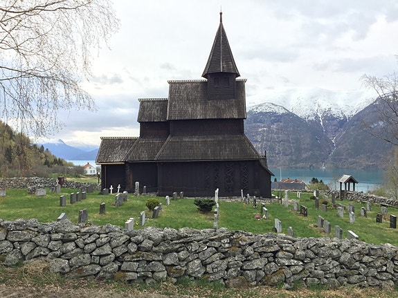 Urnes stavkirke