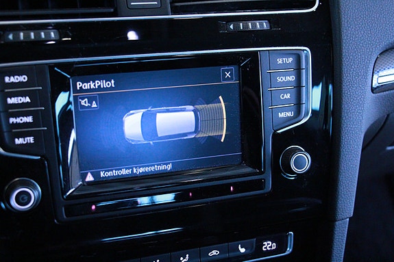 Volkswagen Golf VII 13 of 16