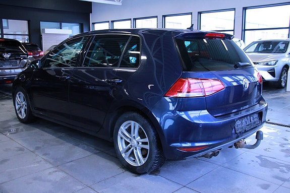 Volkswagen Golf VII 4 of 16