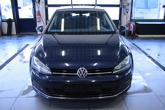 Volkswagen Golf VII 3 of 16