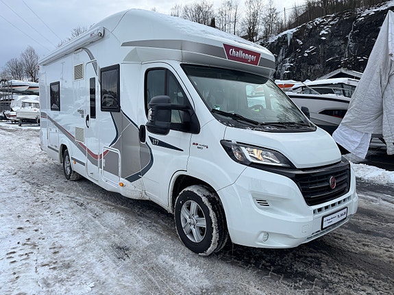 Challenger 377 Genesis | Solcelle | Lithium |