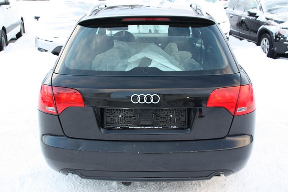 Audi A4 6 of 23