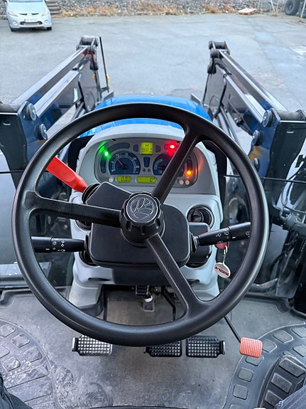 New Holland T6020 2010, kr 425 000,-