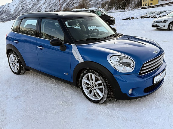MINI Countryman Cooper D 2 of 5