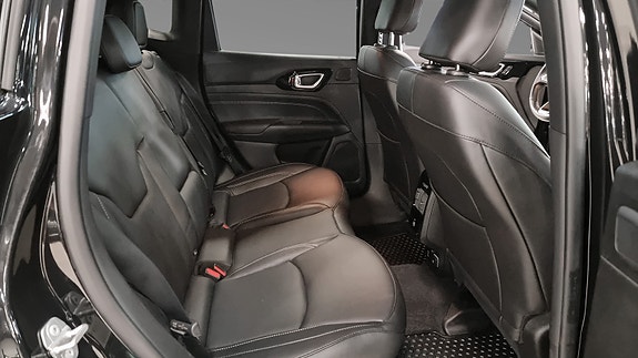 Jeep Compass 23 of 24