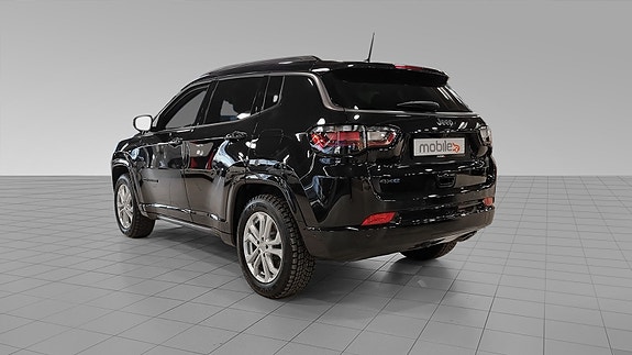 Jeep Compass 6 of 24