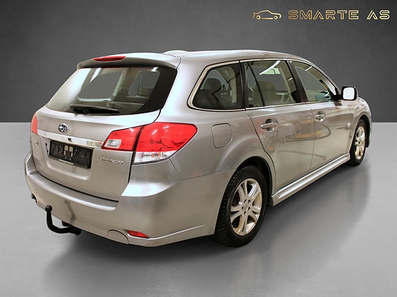 Subaru Legacy 4 of 5