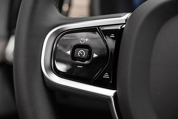 Volvo XC90 22 of 28
