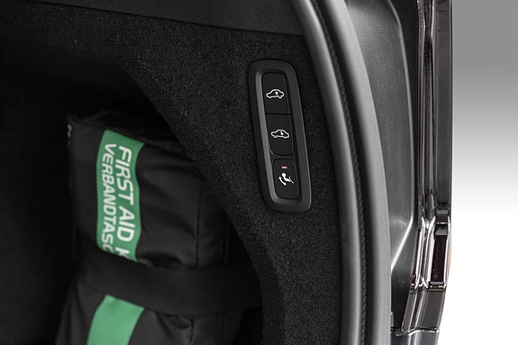 Volvo XC90 24 of 28