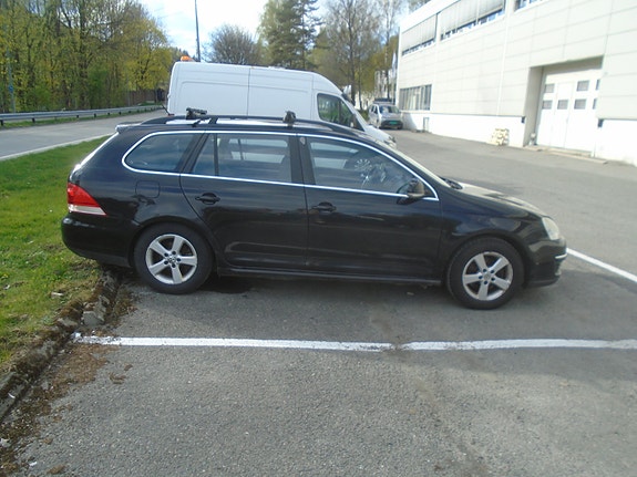Volkswagen Golf 5 of 5