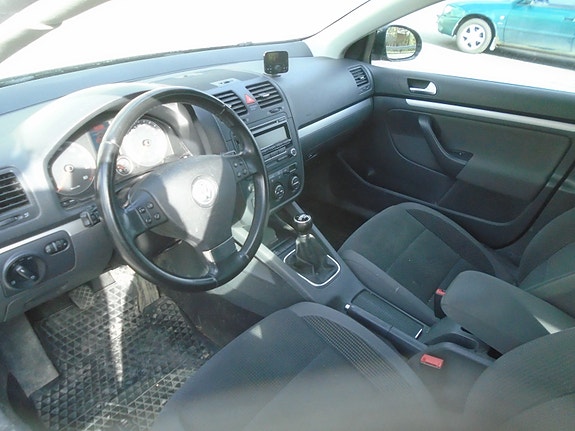 Volkswagen Golf 10 of 12