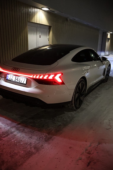 Audi e-tron GT 25 of 30