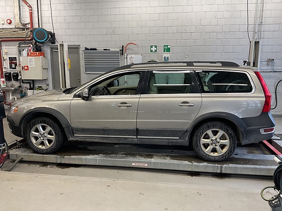 Volvo XC70 3 of 30