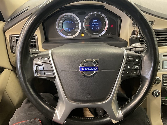 Volvo XC70 14 of 30