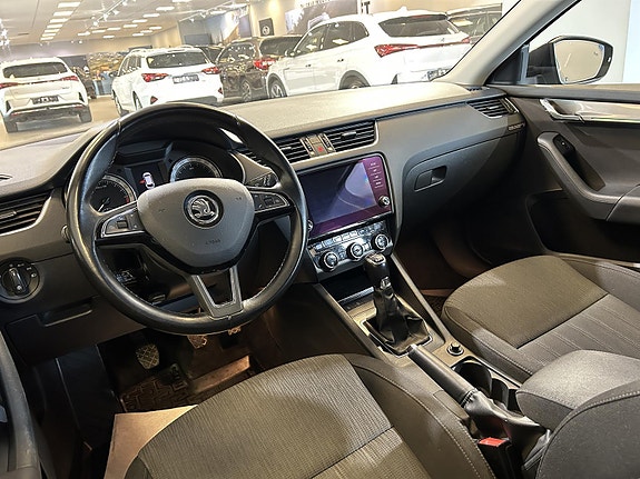 Skoda Octavia 9 of 10