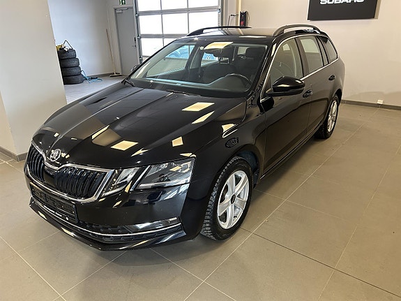 Skoda Octavia 2 of 10