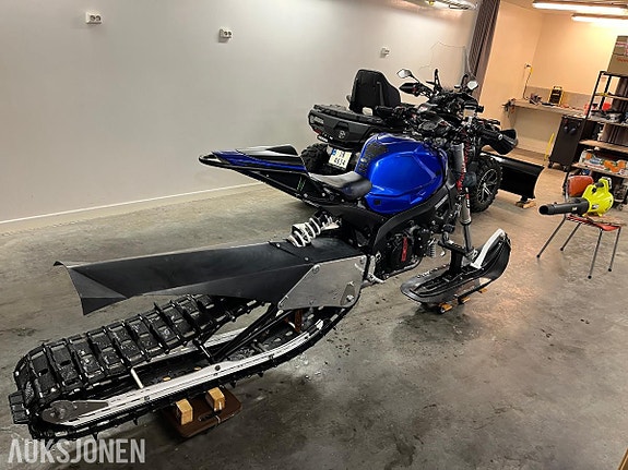 Suzuki GSXR 1000 SNOWBIKE !! 8 of 11