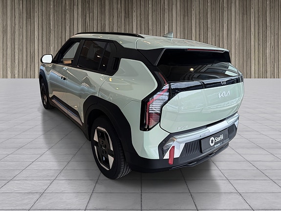 Kia EV3 4 of 5