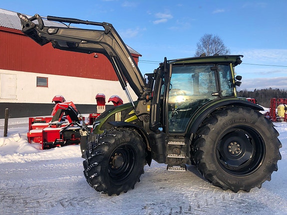 Valtra G135VST med GPS 2020, kr 950 000,-