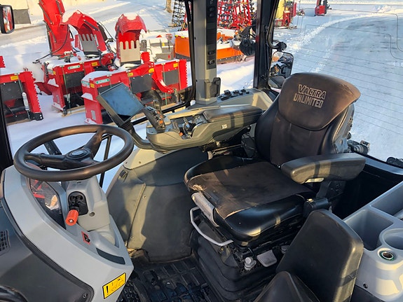 Valtra G135VST med GPS 2020, kr 950 000,-