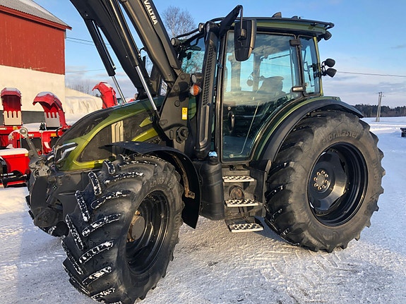 Valtra G135VST med GPS 2020, kr 950 000,-