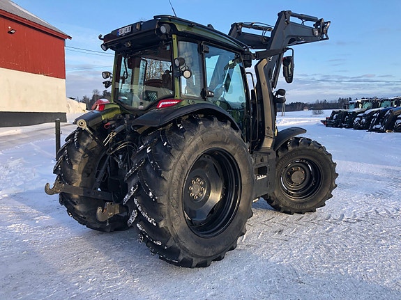 Valtra G135VST med GPS 2020, kr 950 000,-