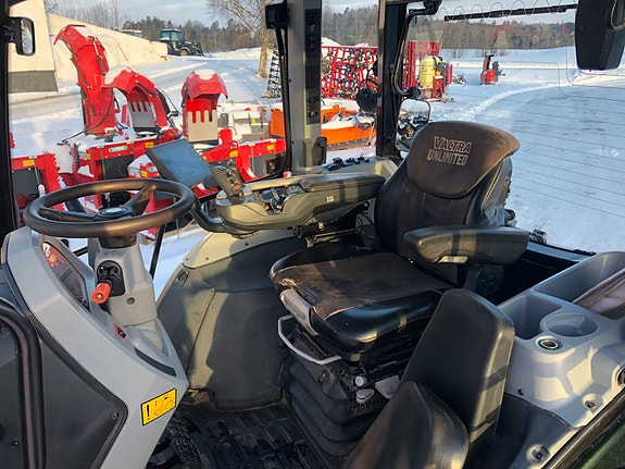 Valtra G135VST med GPS 2020, kr 950 000,-