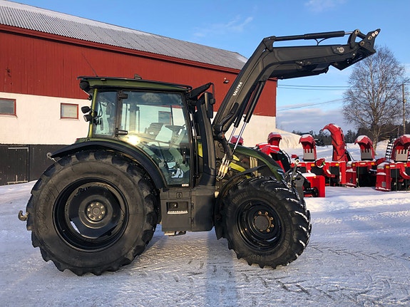 Valtra G135VST med GPS 2020, kr 950 000,-