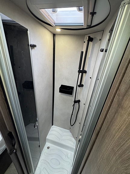 Benimar Tessoro 497 | Solcelle | Lithium | 165HK | Ad.Cruise 12 of 25