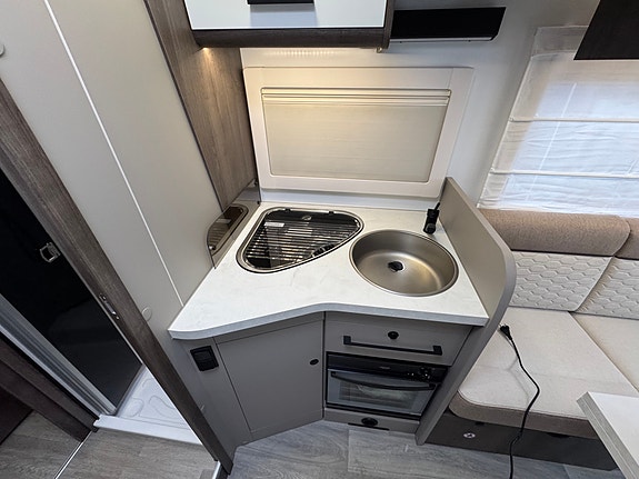 Benimar Tessoro 497 | Solcelle | Lithium | 165HK | Ad.Cruise 15 of 25