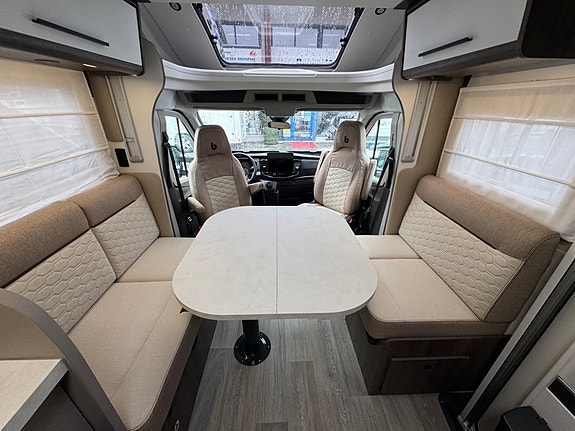 Benimar Tessoro 497 | Solcelle | Lithium | 165HK | Ad.Cruise 17 of 25