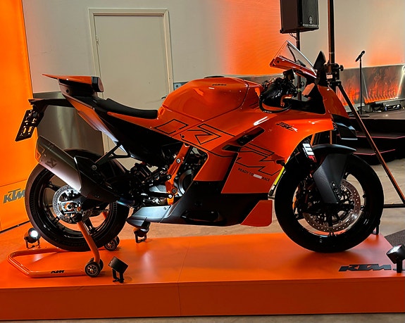 KTM 990 RC R 13 of 13