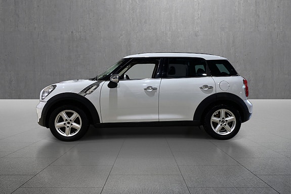 MINI Countryman One D 2 of 5