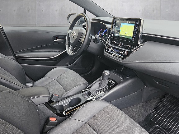 Toyota Corolla 13 of 24