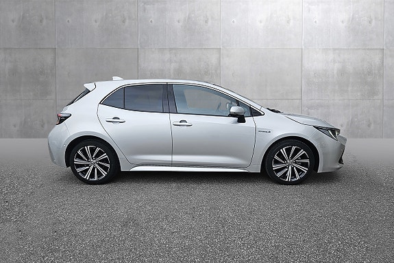 Toyota Corolla 6 of 24