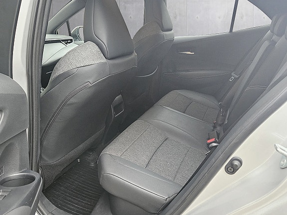 Toyota Corolla 10 of 24